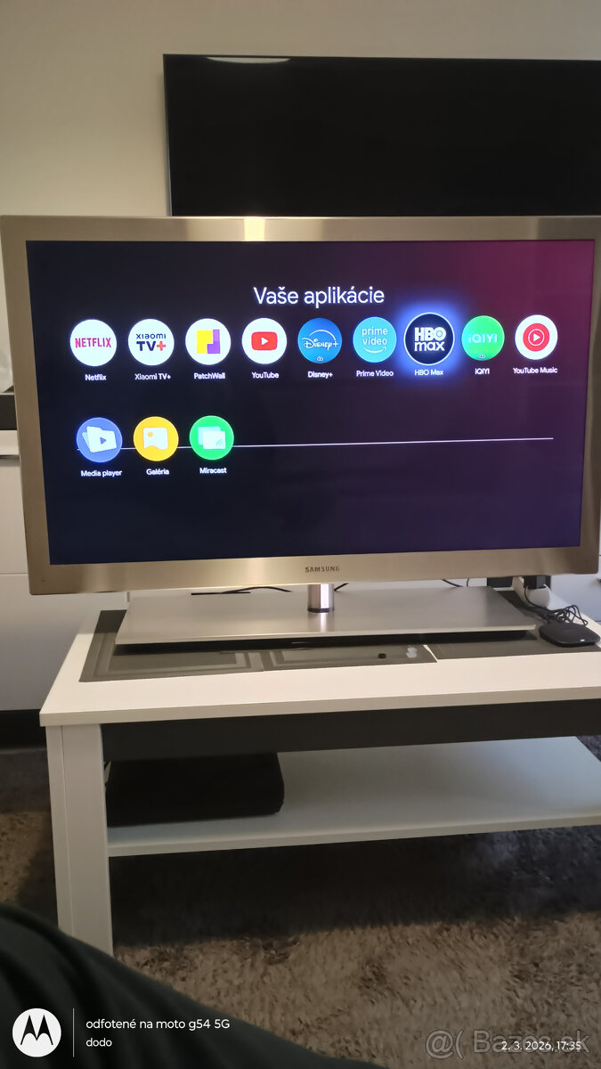 Samsung UE46C9000 - 10