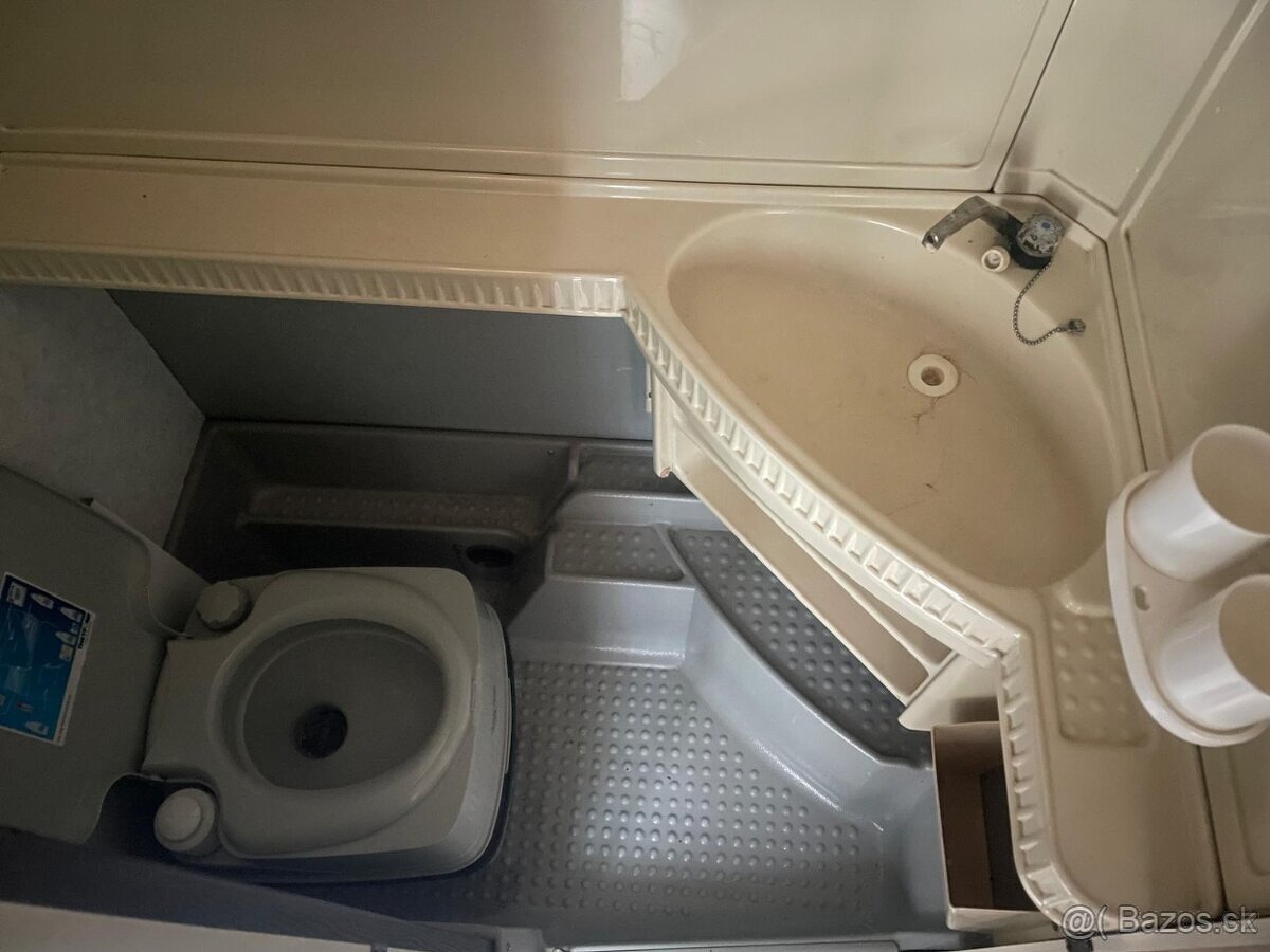 Hobby 440, předstan, WC, 4 osoby, STK, 100km/h - 10