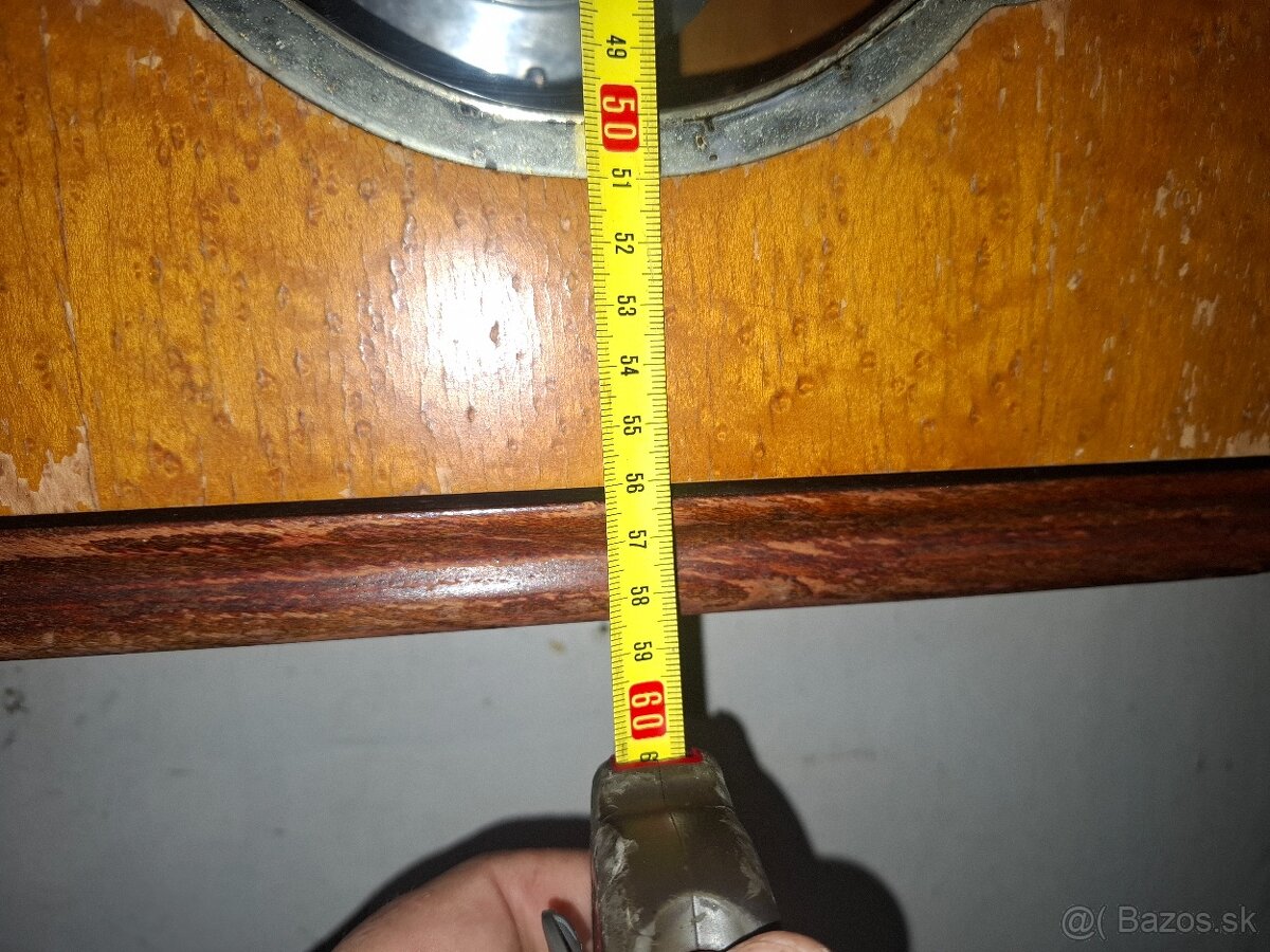 Predám funkčné starožitné štvrťbicie nástenné hodiny VEDETTE - 10