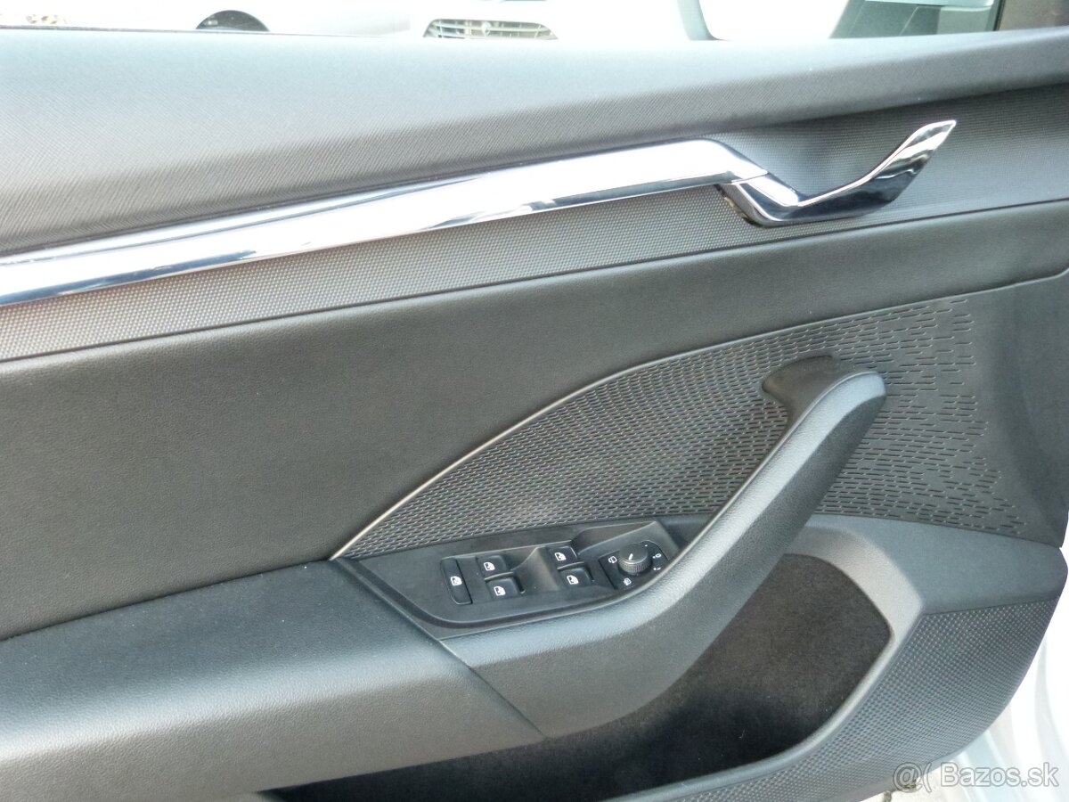 Škoda Octavia Combi 2.0 TDI SCR Style - 10