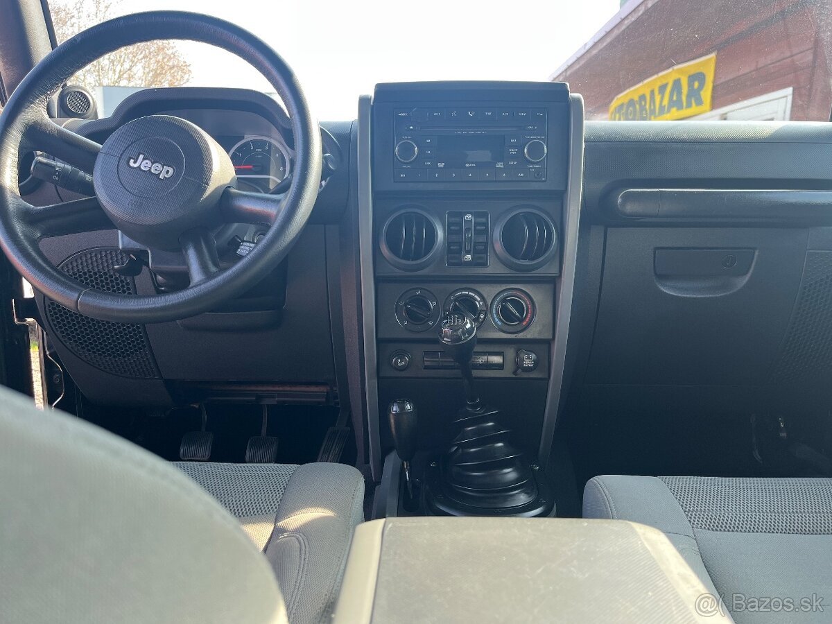 Jeep Wrangler 2.8 CRD SAHARA - 10