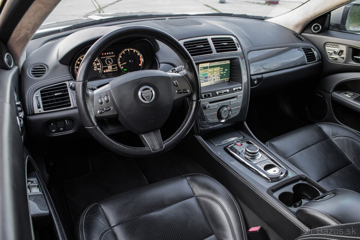 Jaguar XK 5.0 V8 Portfolio Coupé - 10