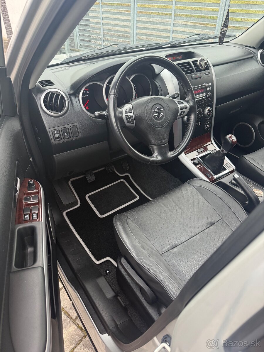 Suzuki Grand Vitara 2.0 Benzin 4x4 len 66000km - 10