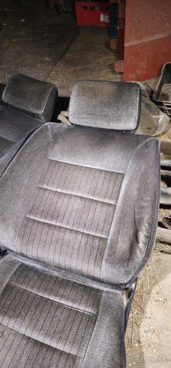 Sedačky + tapacíre jetta mk2 - 10