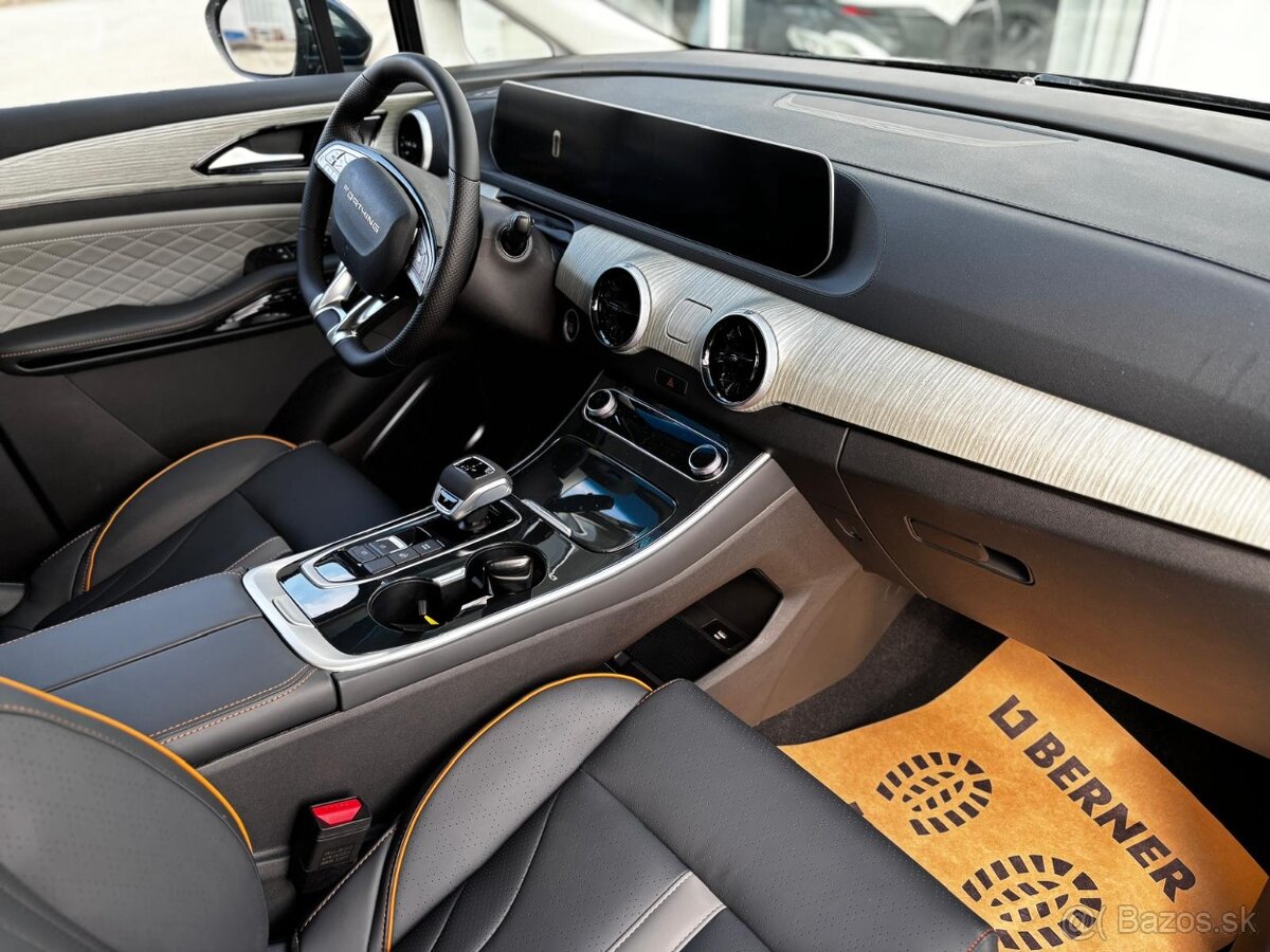 Dongfeng Forthing U-TOUR 7-miestny - 10