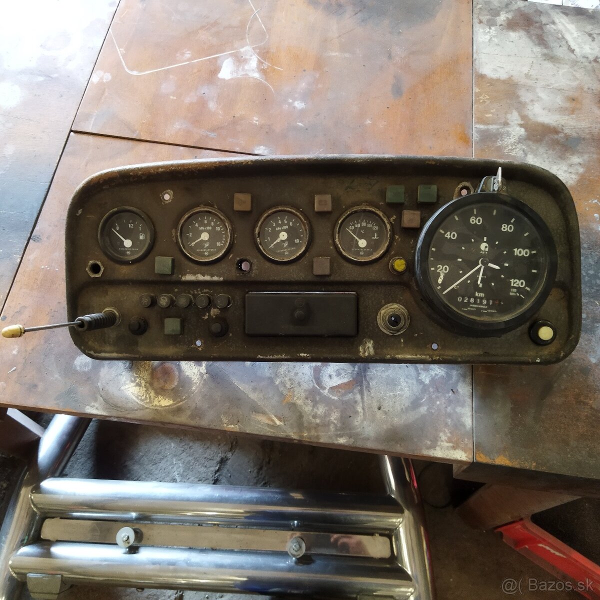 Trambus Škoda 706 RTO - 10