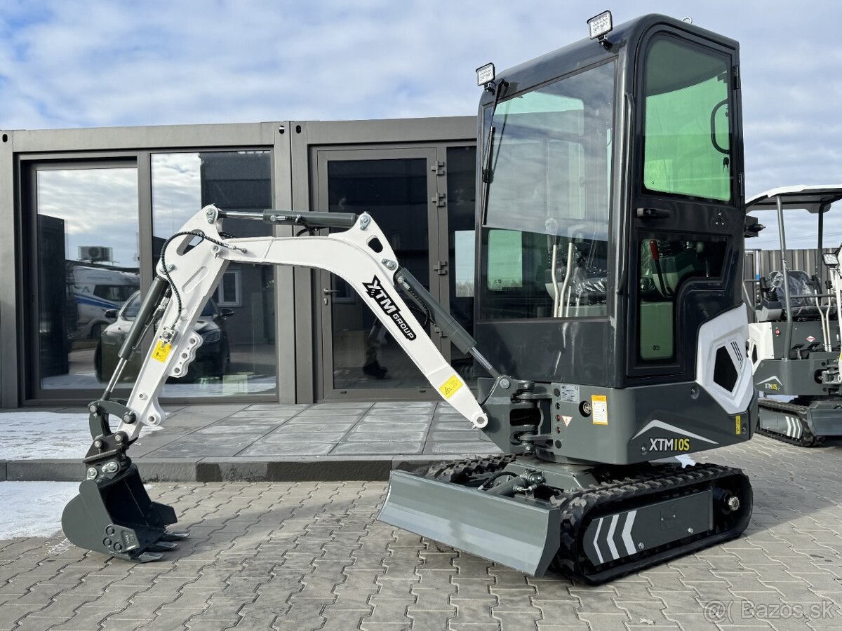 Minibagr XTM X10S PRO s kabinou - 10