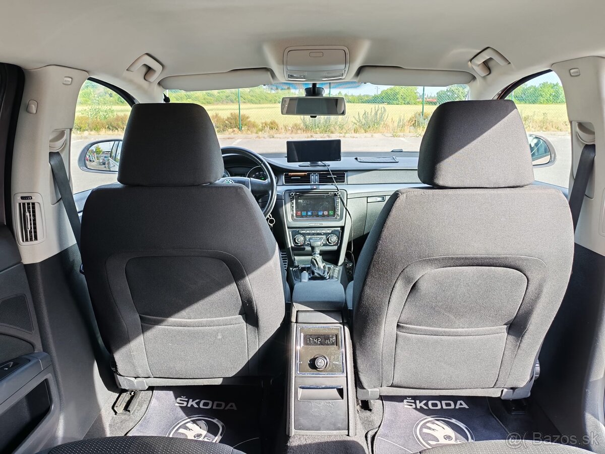 Predám Škodu SuperB Combi 2.0TDi 103KW DSG - 10