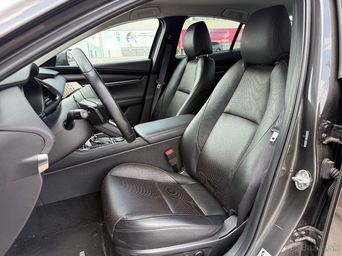 Mazda 3 2.0 Skyactiv G122 Plus A/T - 10