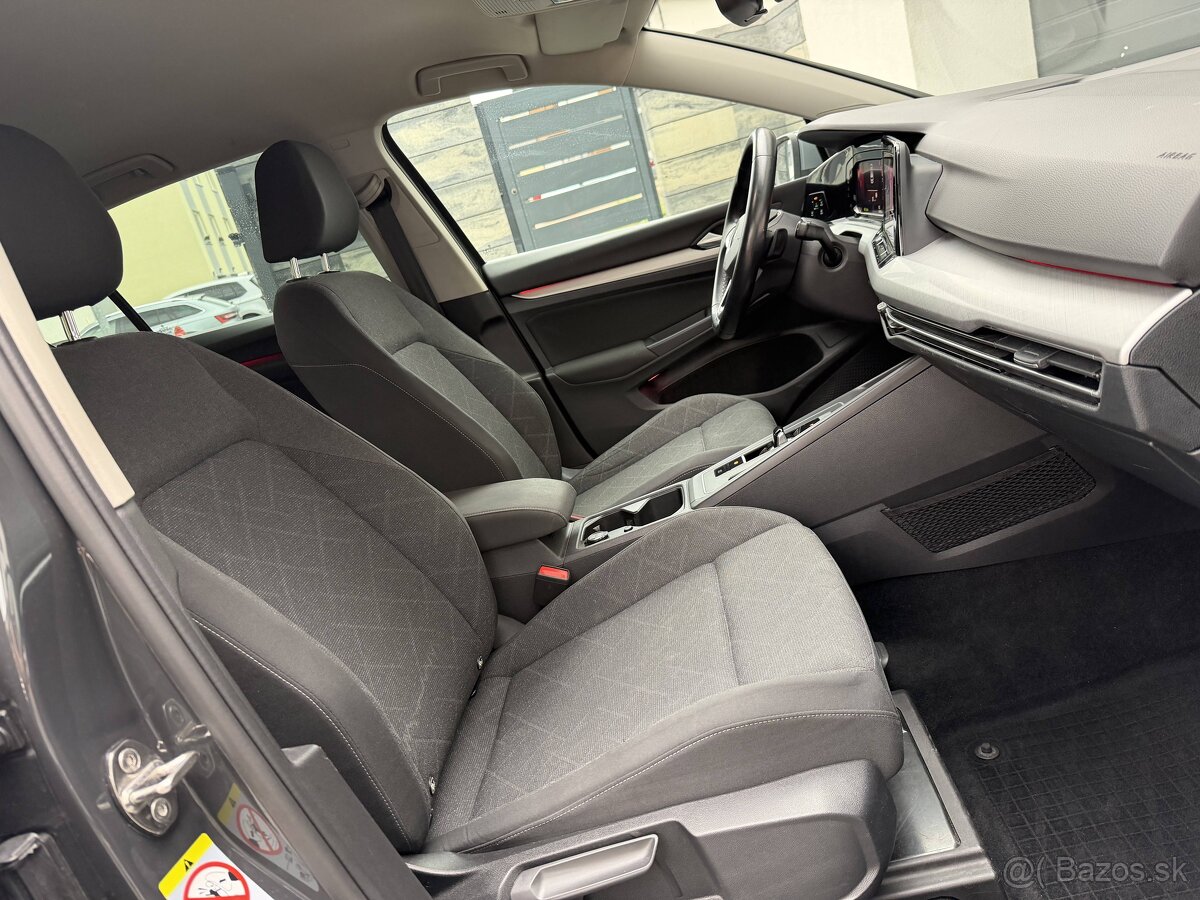 VW Golf VIII 1.0 eTSI 81kw DSG Hatchback - 10