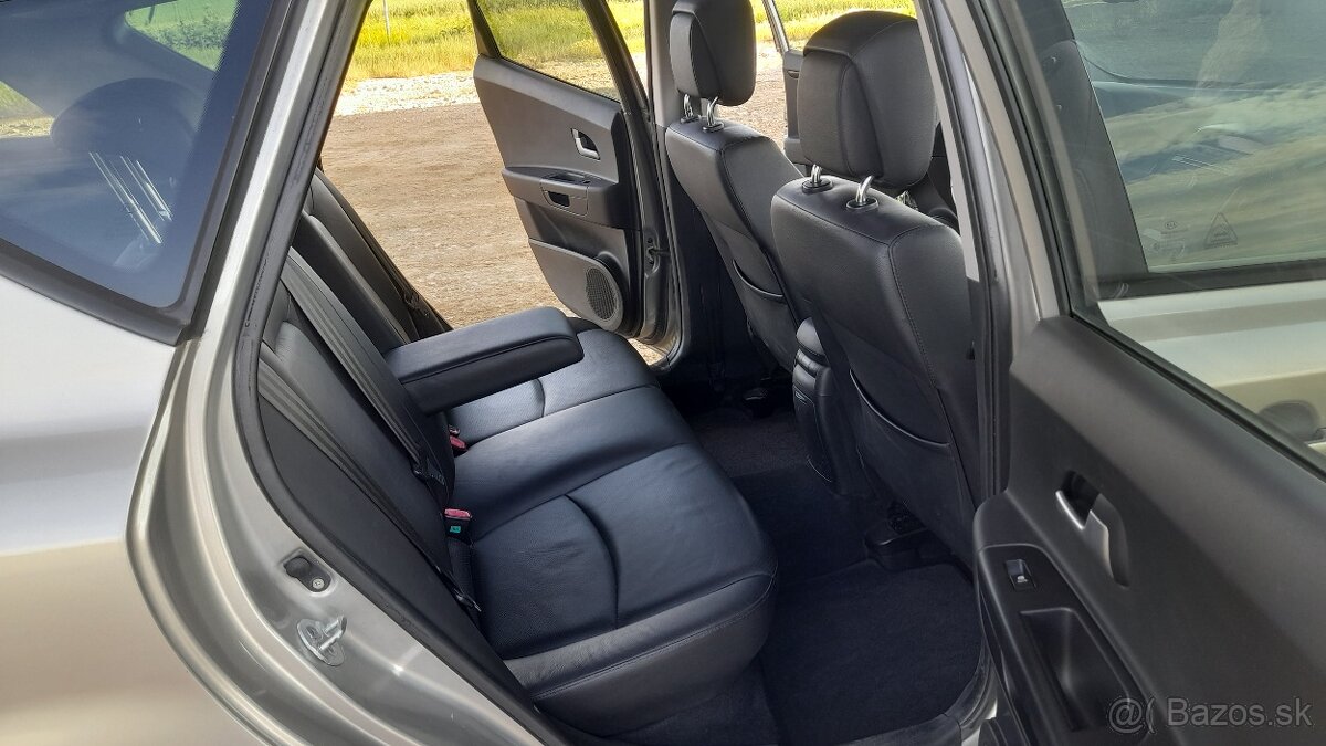 Kia ceed sw 2009, 2,0 CRDI, 6MP, 238300 km - 10