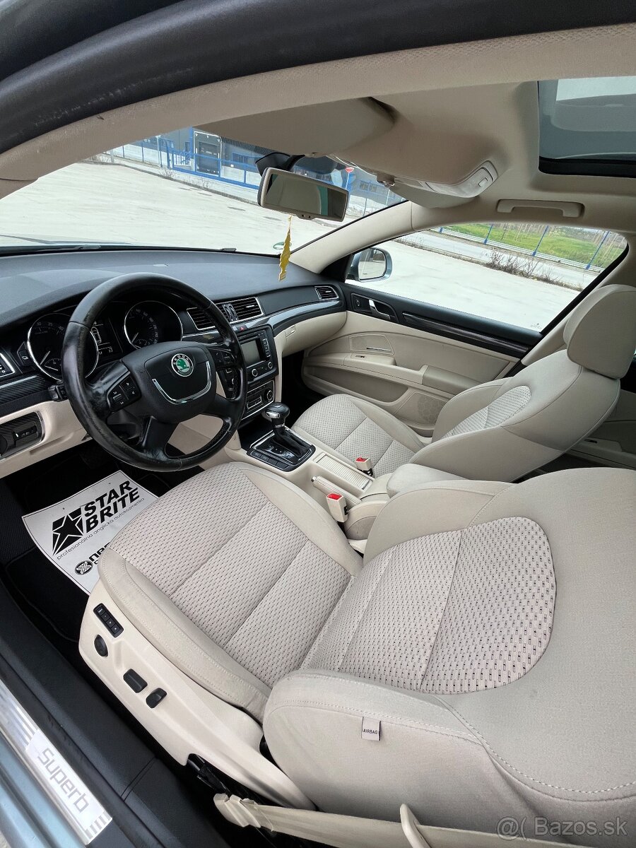 Škoda Superb II Combi 2.0TDI DSG Elegance - 10