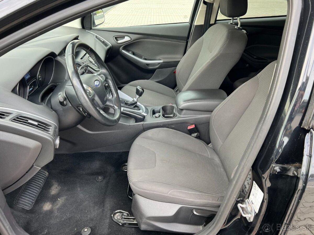 Ford Focus 1.6 TDCi 77kw digi klima NAVI - 10