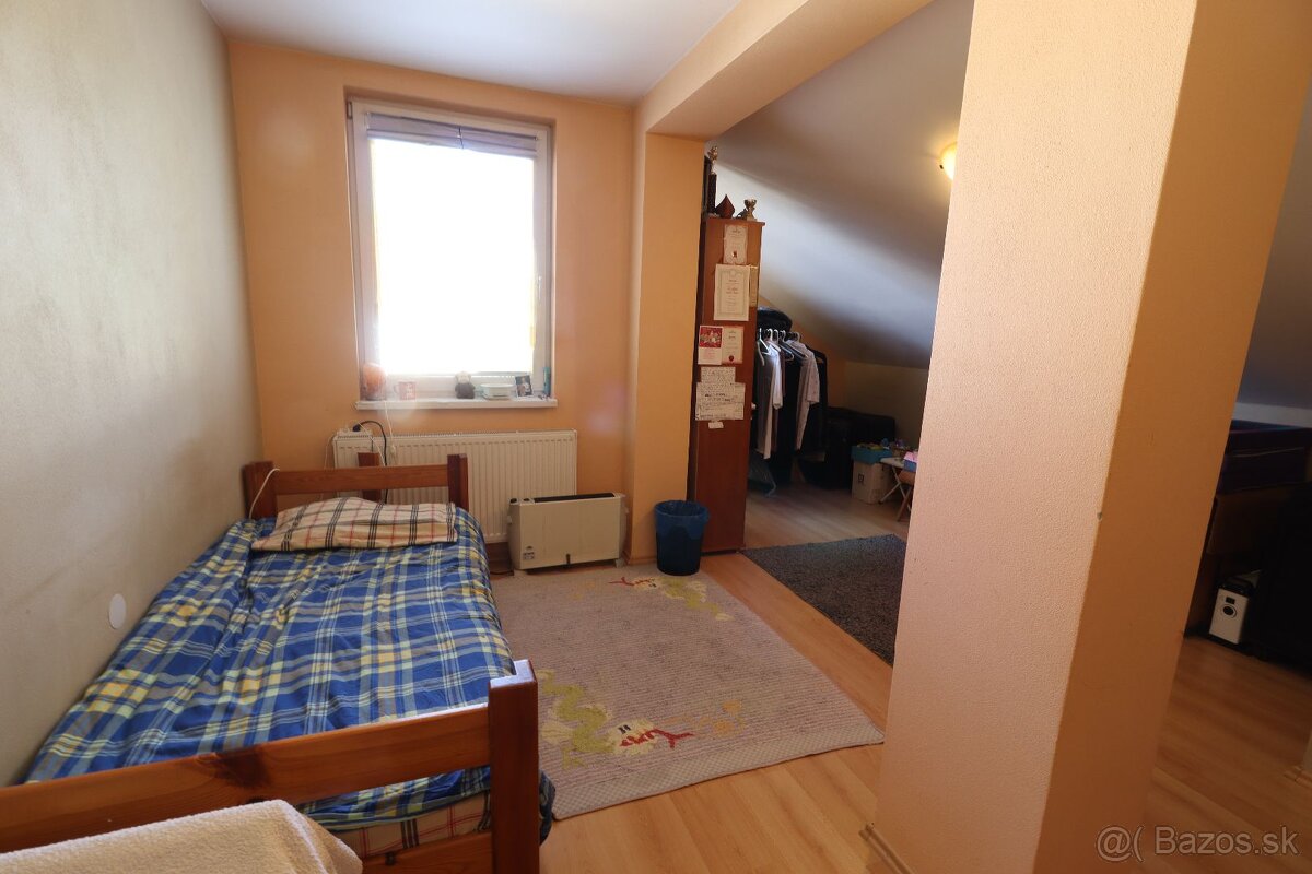 Predaj { kategoria }} Podkonice - 10