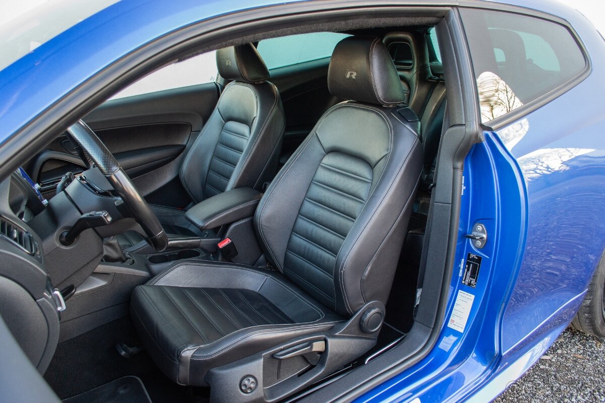 Volkswagen Scirocco R 2.0 TSI - 10