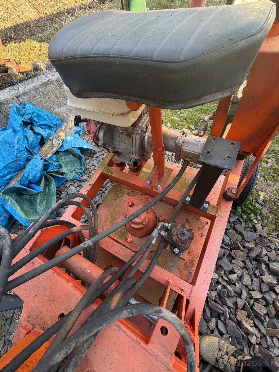 Kráčajuci báger - 10