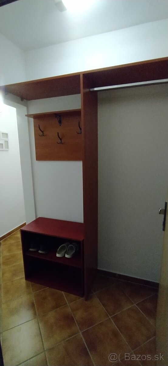 Prenájom 1 izb.byt,43 m2, loggia - 10