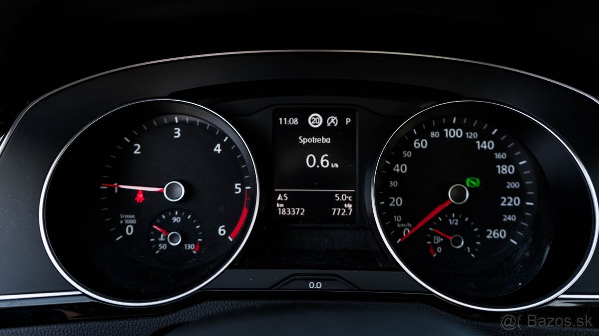 Volkswagen Passat Variant 1,6 TDI Comfortline - 10