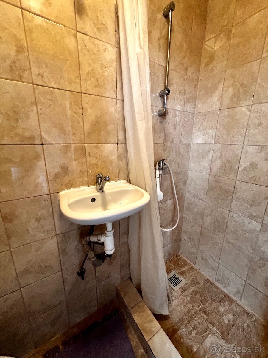 Prenájom viacerých jednotiek v Čakajovciach - 10