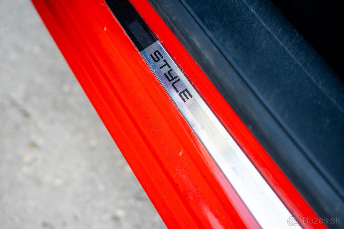 Peugeot 208, 1.6 Blue HDI STYLE - 10