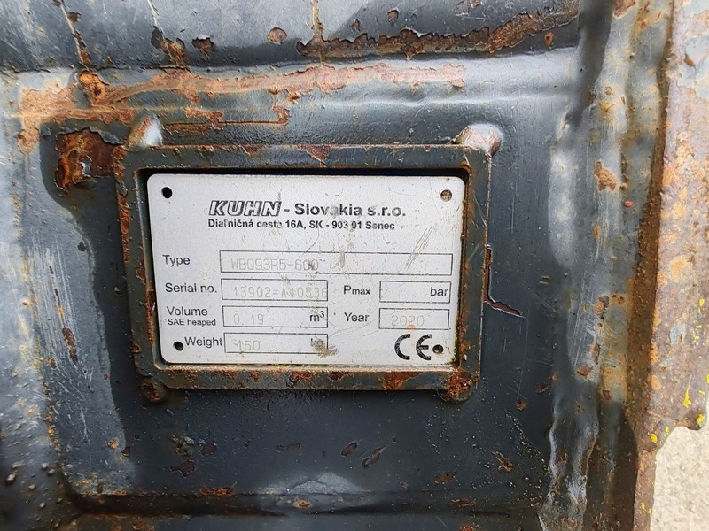 KOMATSU WB97S - 8 - Rýpadlo nakladač - 10