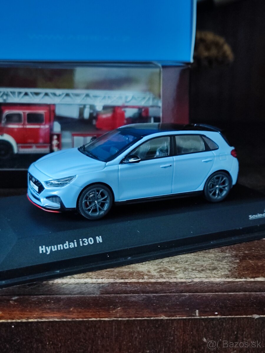 Modely Nissan a Hyundai - 10