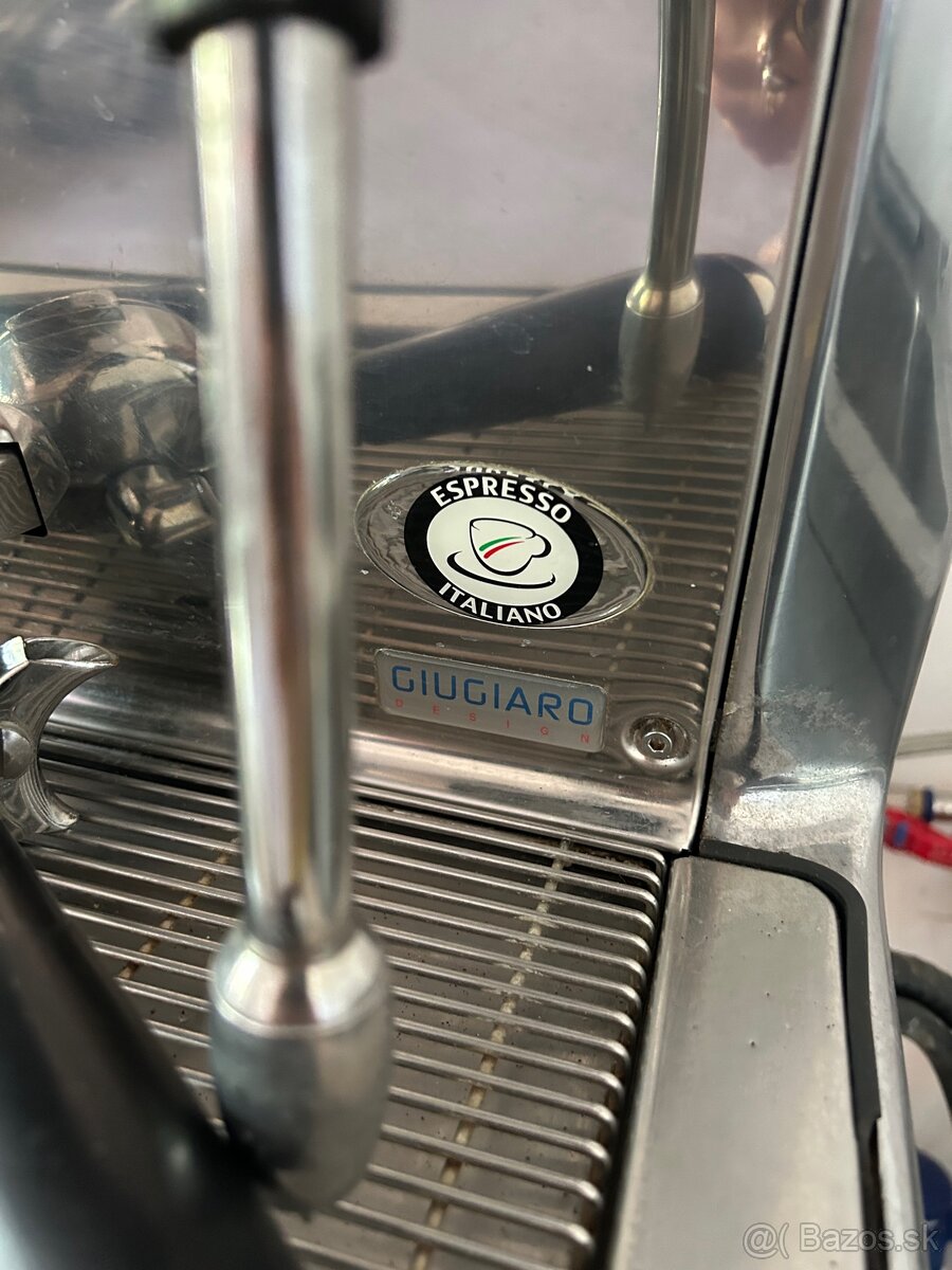 Faema Emblema – profesionálny kávovar (2012, v dobrom stave) - 10