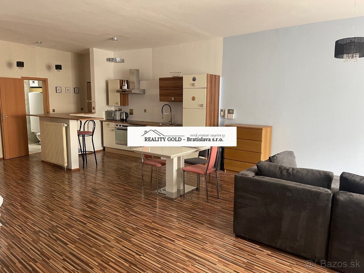 Ponúkame na predaj 1 izb. byt 67 m2 + terasa 16 m2 na Micki - 10