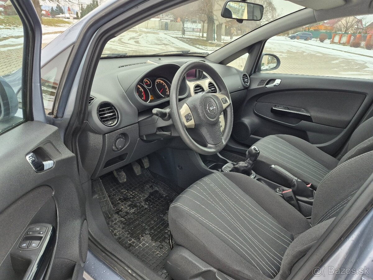 OPEL CORSA 1,0 benzin ECOTEC 59 000km - 10