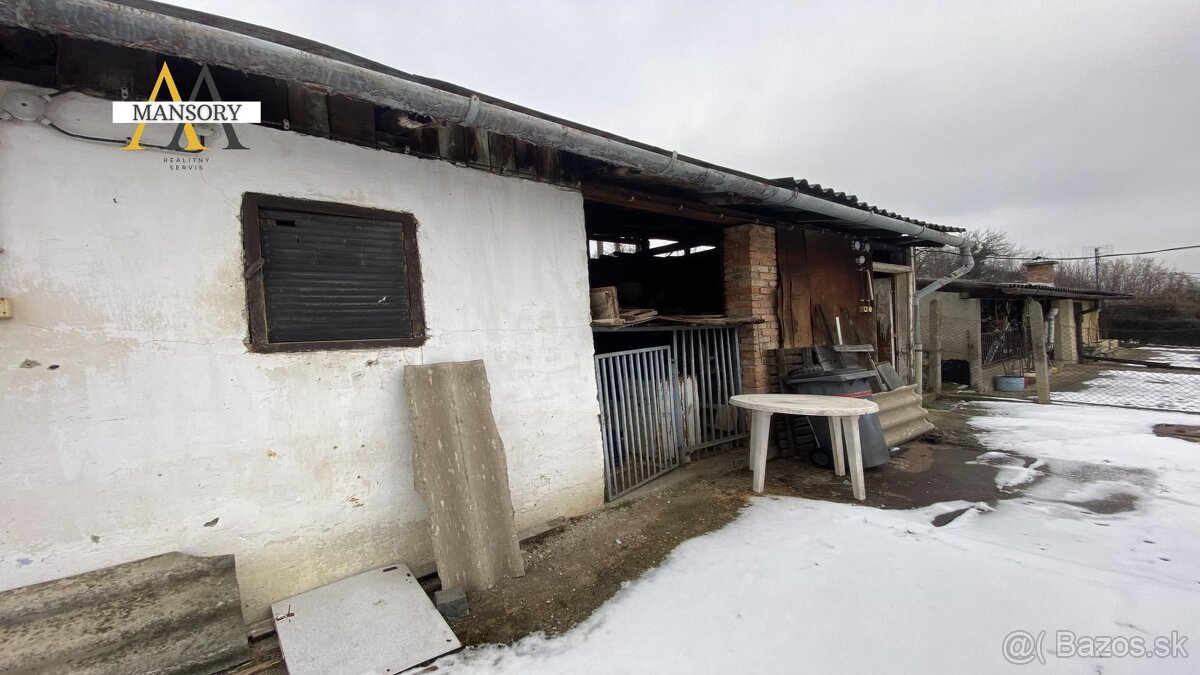 Na predaj rodinný dom v Somosköújfalu na pozemku 1 848 m2 za - 10