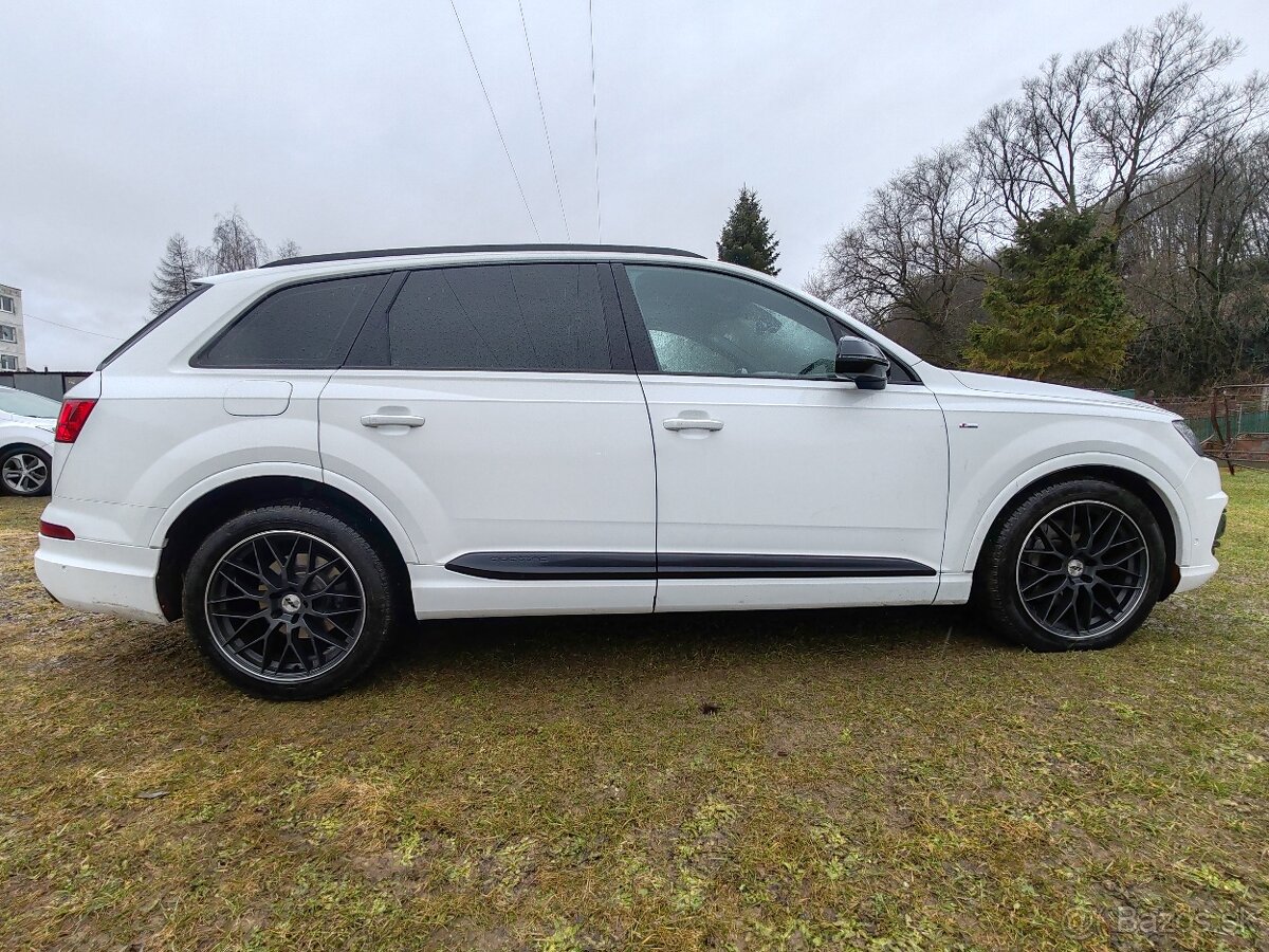 Audi Q7 - 10