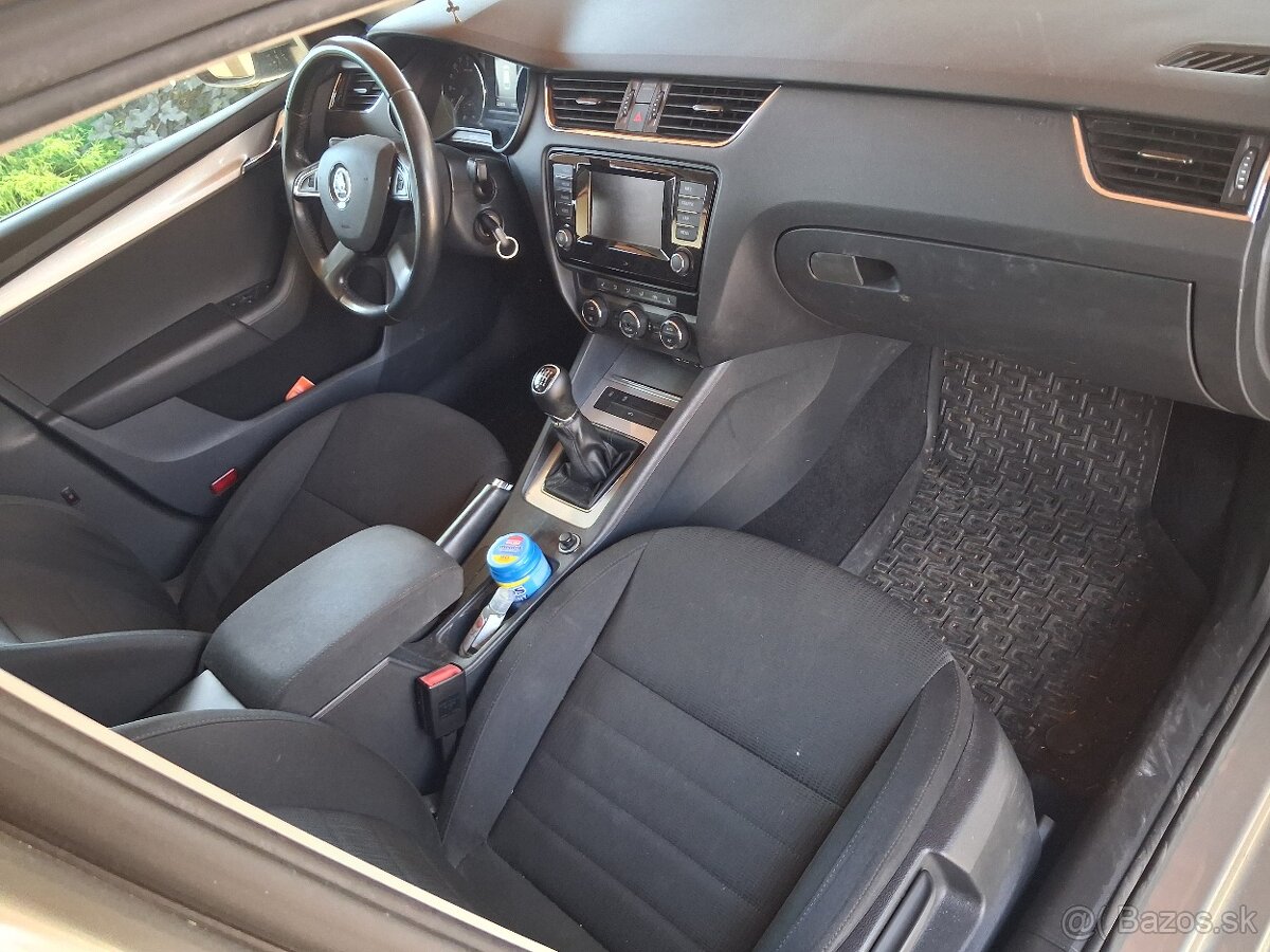 Škoda octavia 2.0TDI elegance - 10