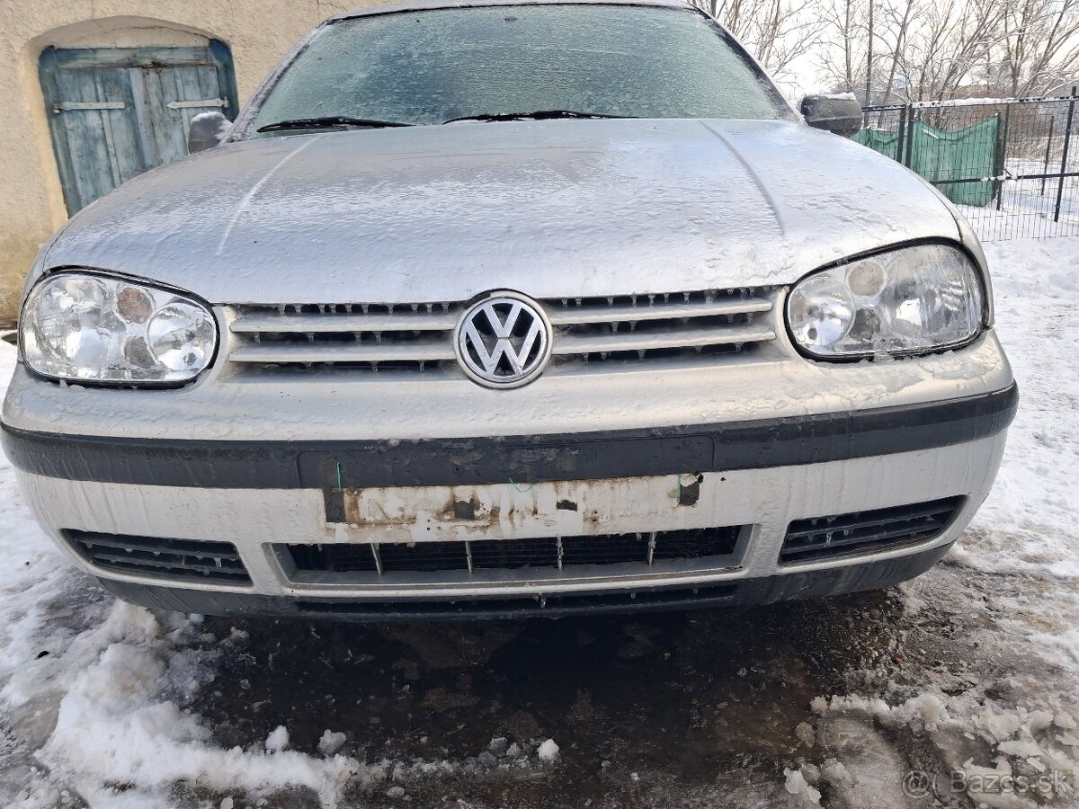 Rozpredám golf 4 - 10