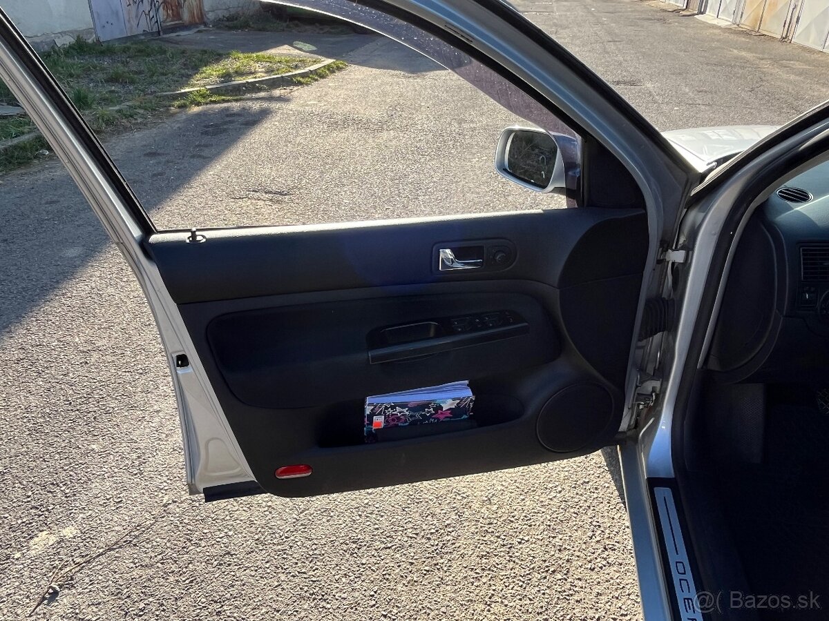 Volkswagen Golf 1.9TDI 96kW - 10