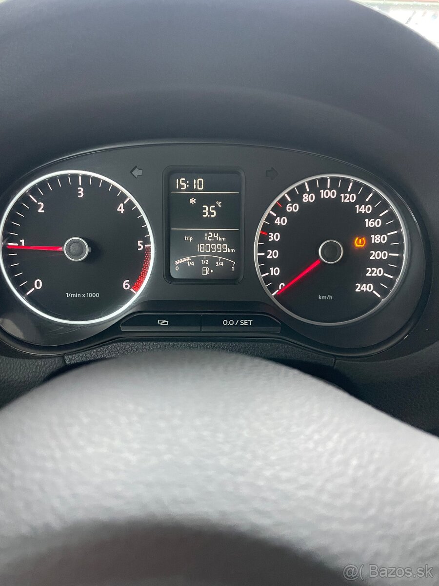 Volkswagen polo 1,6 TDI - 10