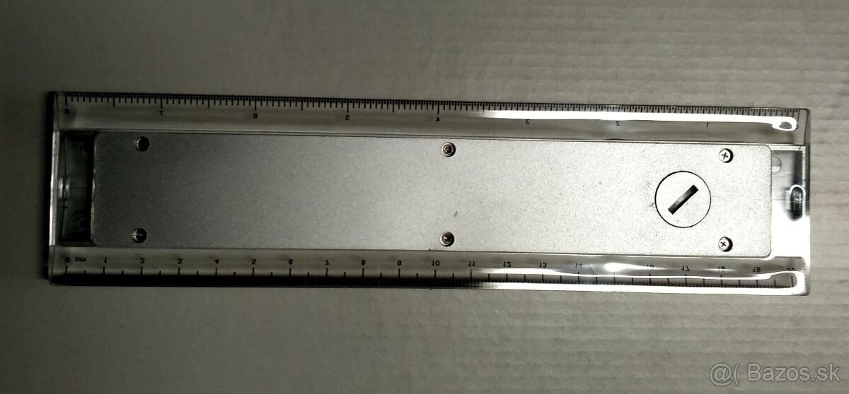 Elektronika s vojenským logom - 10