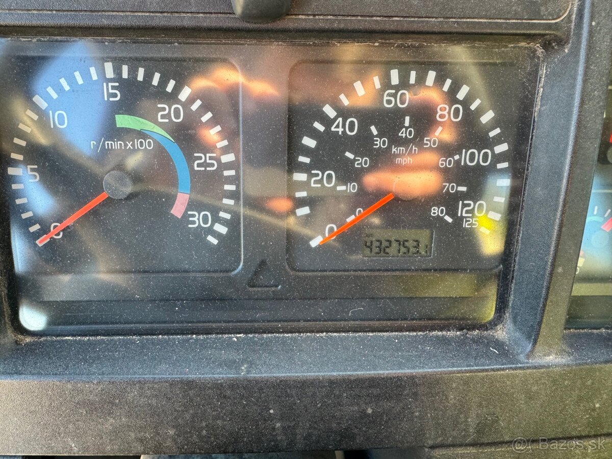 Volvo FH250 valník s rukou - 10