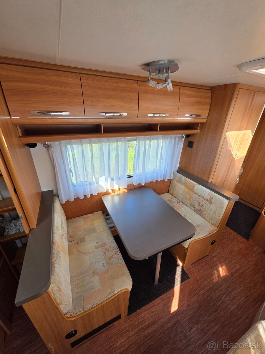 Obytny prives Hobby 540 KMFE - solarny panel, mover - 10