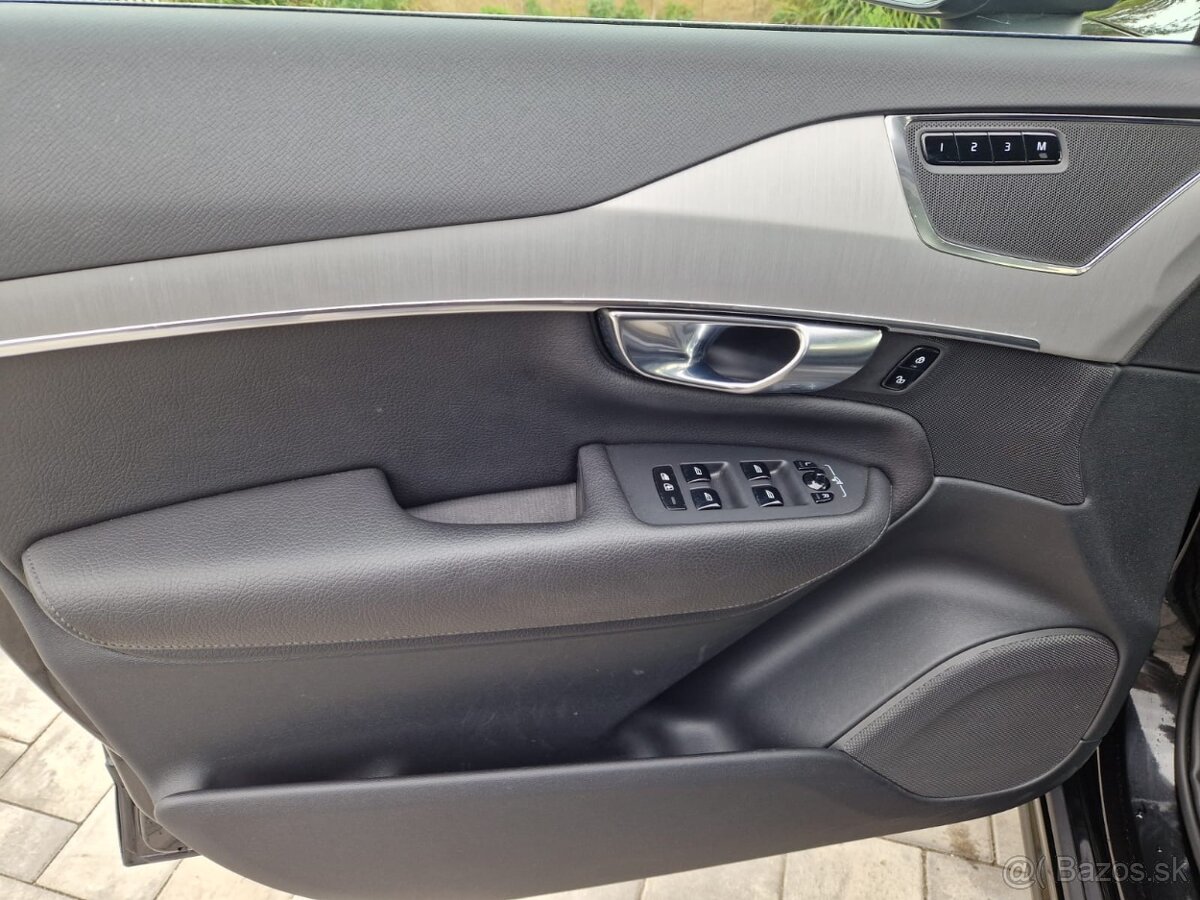 Volvo XC90 2.0 B5 Drive-E Momentum Pro AWD A/T 7m - 10