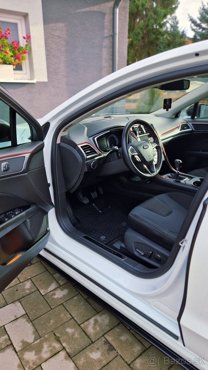 Ford Mondeo V 2018 - 10