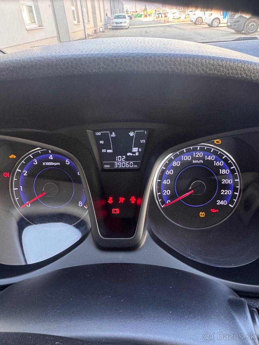 Predám Hyundai ix20 - 10