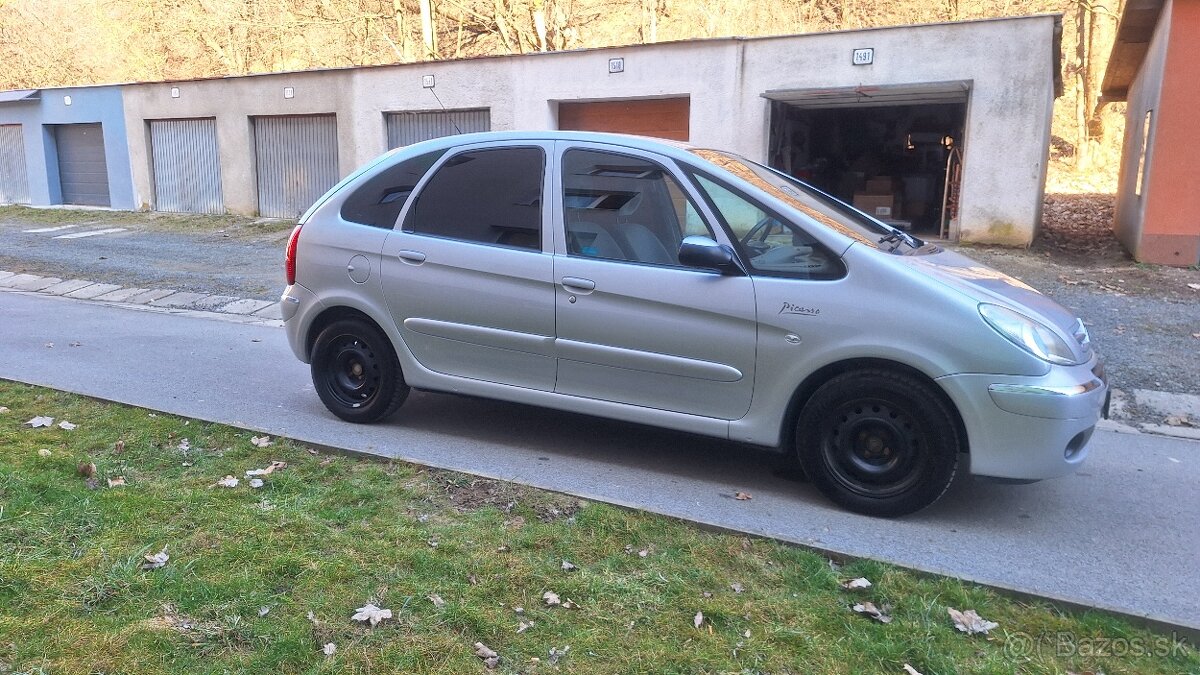 Predám Citroën Xsara Picasso 1,6- 16V - 10