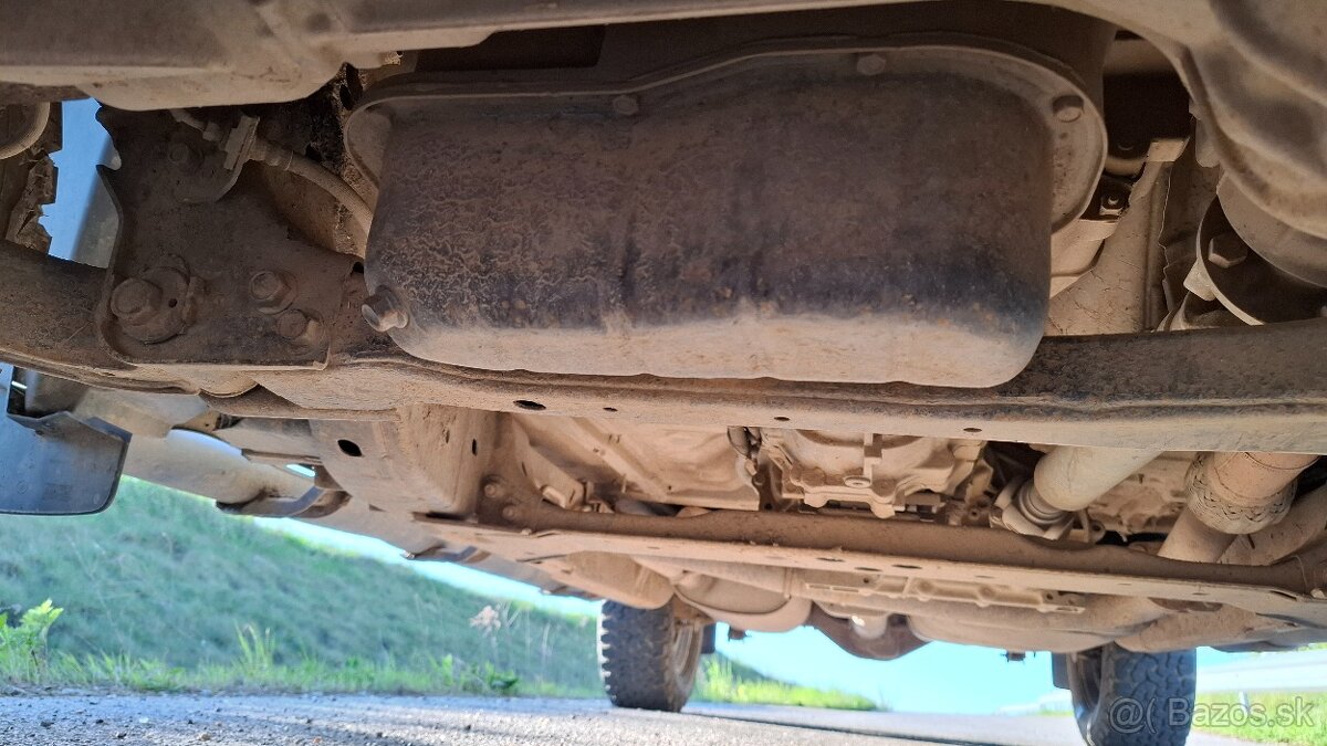 Navara D40 4x4 2009 - 10