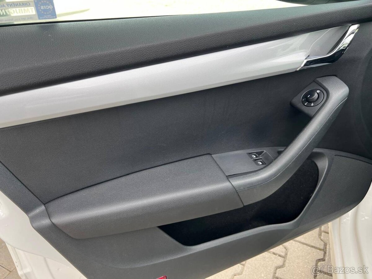 Škoda Octavia Combi 1.6 TDI Ambition - 10