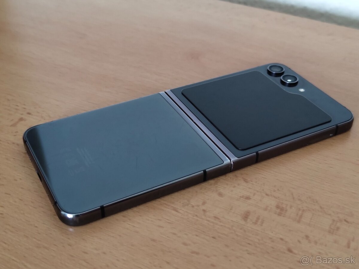 Samsung Galaxy Z Flip5 - 10