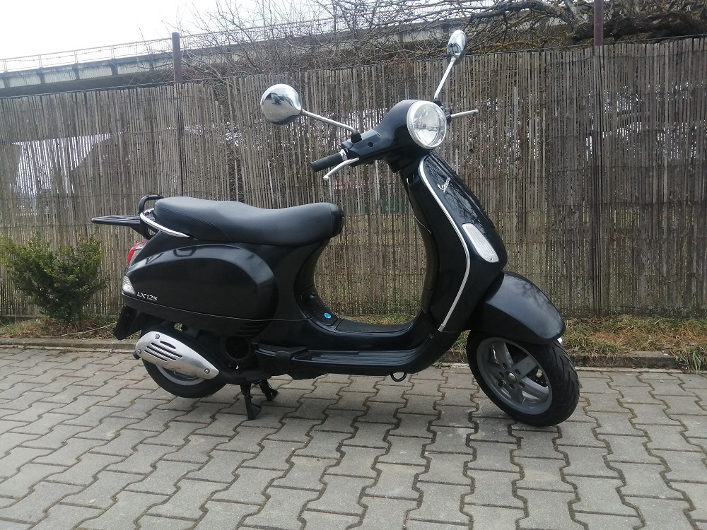 Piaggio Vespa LX 125 - 10