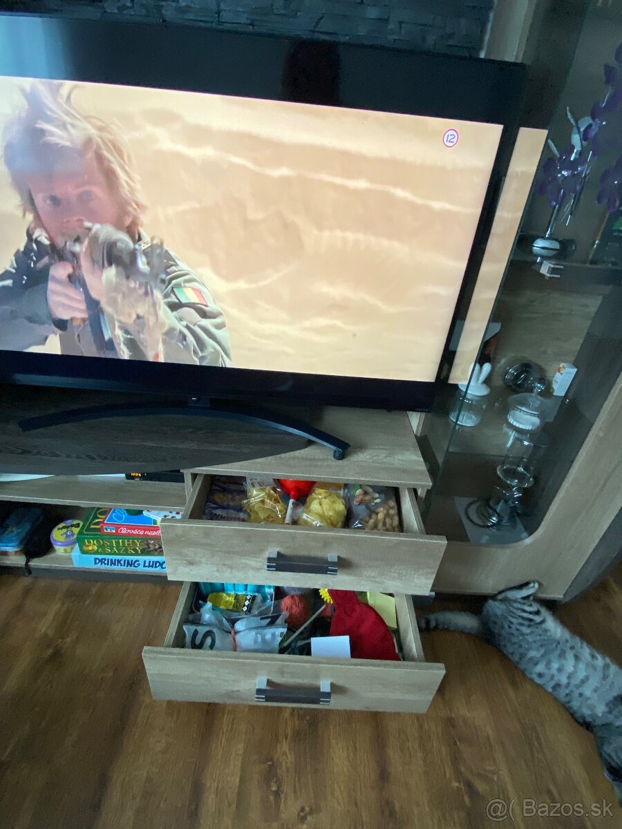 Obývacia stena + stôl - 10