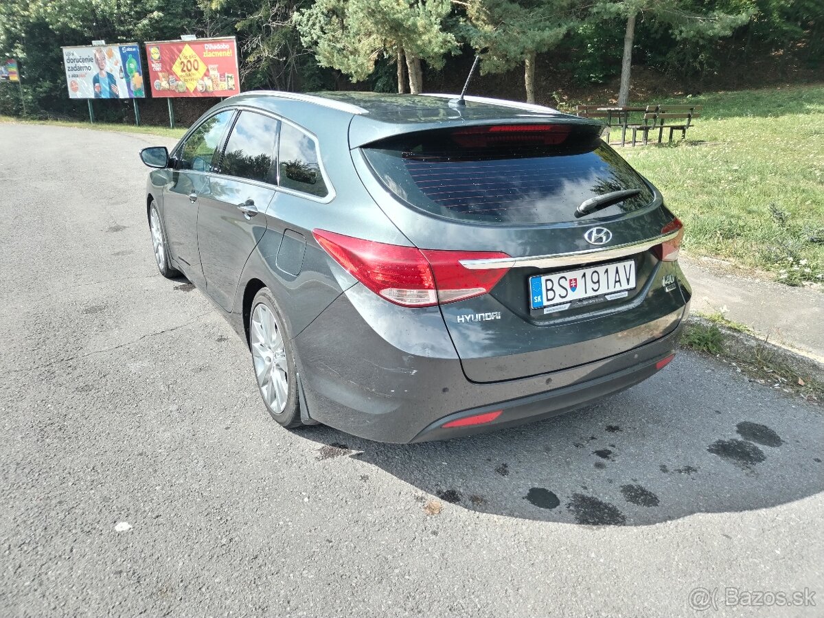 Hyundai i40 CW - 10