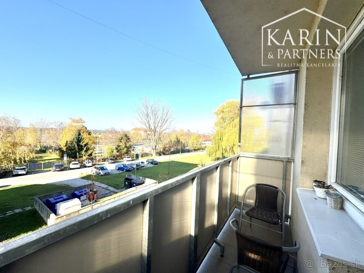 NA PRENÁJOM ZARIADENÝ 1i BYT V MESTE HOLÍČ - 10