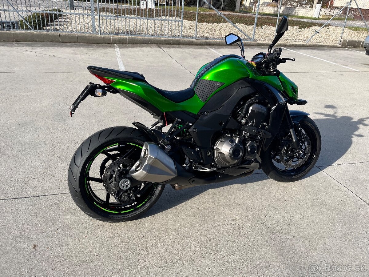 Kawasaki Z1000 - 10